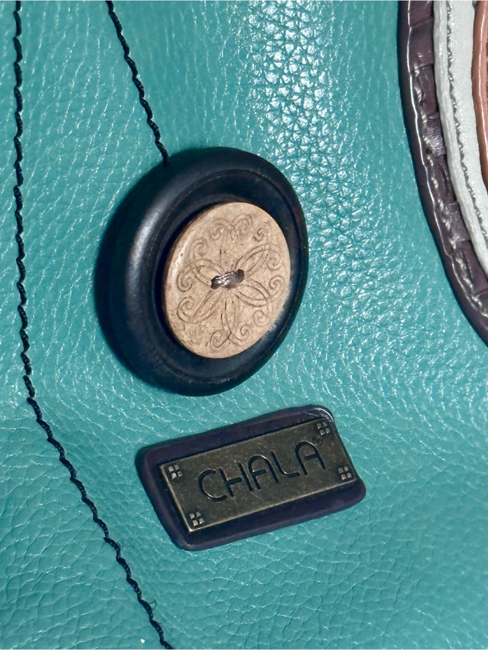 Chala Teal Cat Appliqué Tote Bag - Picture 4 of 11